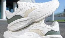 安踏最新跑鞋爆料,科技升级，领跑未来跑鞋潮流